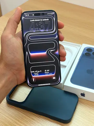 Apple iPhone 17 Pro Blue In Great Condition