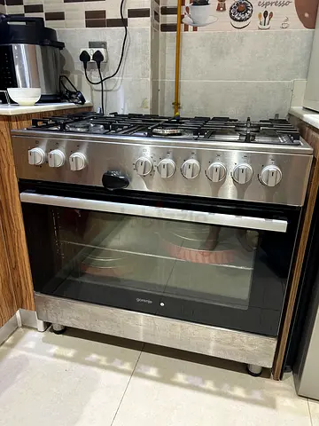 Gorenje Stainless Steel 5-Burner Gas Cooker with Oven - Good Condition
