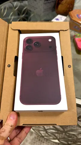 Apple iPhone 18 pro max burgundy Unopened Box