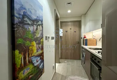 MODERN STUDIO | COMFORTABLE URBAN LIVING l READY
