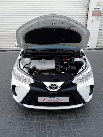 2021 Toyota YARIS — фото 10