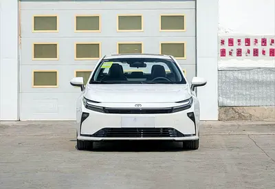 2026 Toyota COROLLA 照片 2