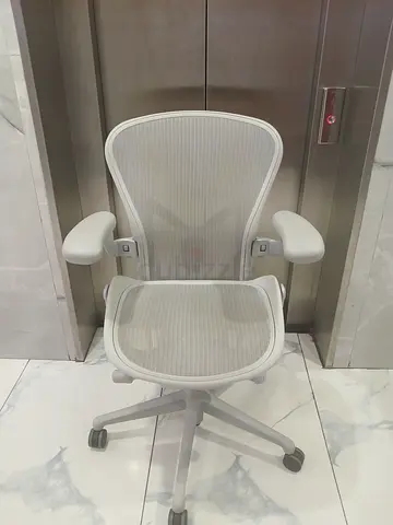 I Have For Selling Herman Miller Remastered Aeron Chair Size B Mineral Colour