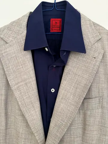 🇮🇹 Italian Bespoke Set ✨
Sartoria Napoletana blazer + shirt
Made-to-measure • Made in Naples 🇮🇹