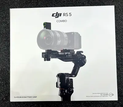DJI RS 5 Combo with DJI RS BG30 Battery Grip – Brand New