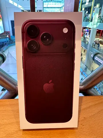 iPhone 18 Pro Burgundy 256GB for sale…best price