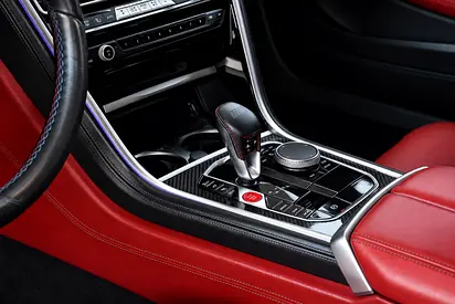 صورة 13 لـ 2020 BMW M8
