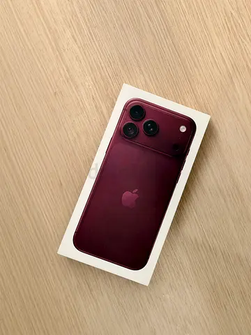 Apple iPhone 18 Pro Max  512GB Burgundy TRA , Sealed Box