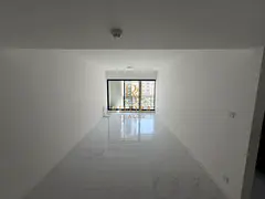 1 BR | BALCONY | HIGH CONNECTIVITY