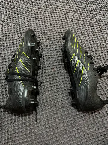 Adidas Predator boots