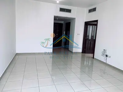 Excellent 1 BHK Available in Hamdan Street