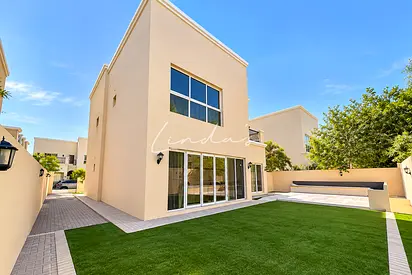 4BR Fully Furnished Villa |Nad Al Sheba |Near Mall
