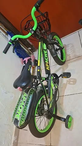 Apache kids bicycle with training wheels - fair condition