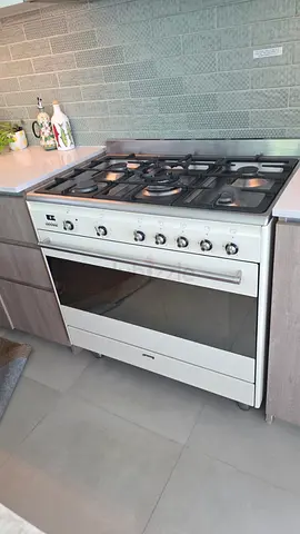 Smeg Cream Combination ( Gas&Electric) Stove 90cm