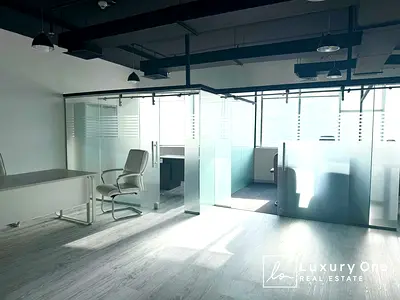Prime Location | Partial Canal View| Furnished