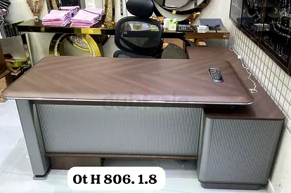 New L shape wooden Office Manager Table Available