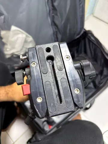 Title: ProVision Heavy-Duty Video/Photo Tripod with Fluid Pan Head