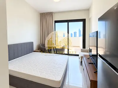 Walking Distance to Metro | Spacious Studio | Furnished