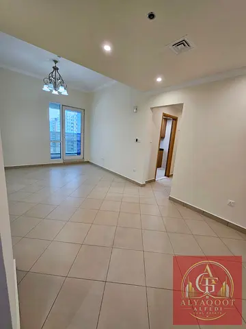 Luxury 2 BHK + Store - Close Kitchen - Spacious Layout