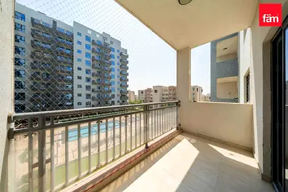 Maid | Laundry | Metro | Vastu | Vacant