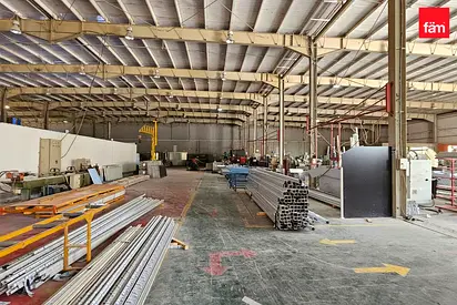 200kw Power | 9 Mtr Height | Spacious Ware House
