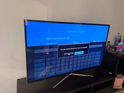 Samsung 55" UA55F6400AR LED TV- smart - Good Working Condition