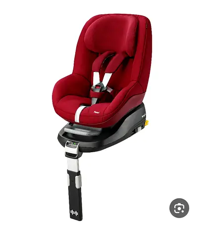 Red Convertible Infant/Toddler Car Seat with ISOFIX Base