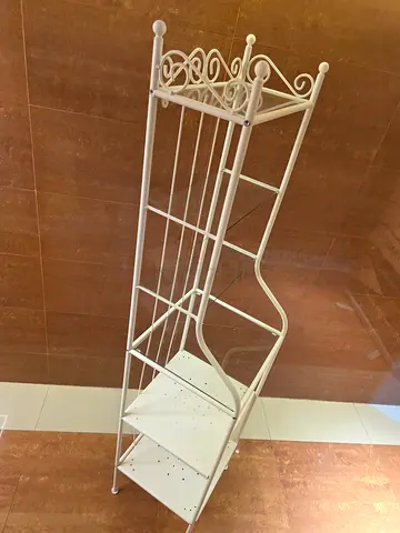 وحدة ارفف حمام معدن ابيض ، المقاس 176x40x42 سم ، من شركة ايكيا .
العنوان ، المشرف شارع المرور