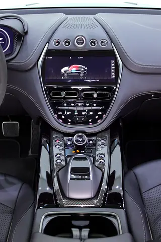 2024 Aston Martin DBX 照片 6