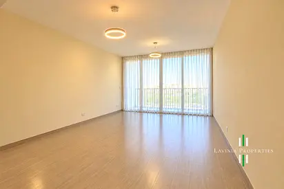 SPACIOUS LIVING AREA | OPEN VIEW | VACANT