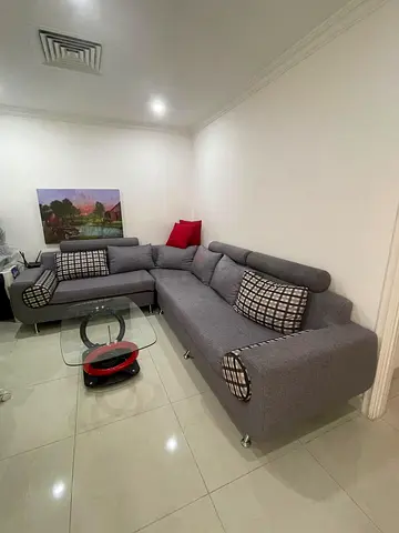 Grey L-shaped Fabric Corner Sofa - Comfortable 4-Seater