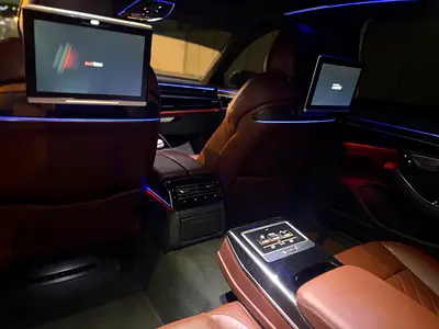 2018 AUDI A8 — миниатюра 12
