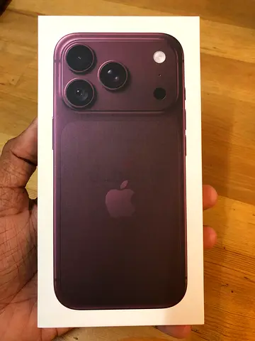 Apple iPhone 18 Pro in Burgundy