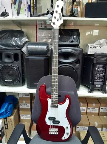 Pro - Sound 4 String Bass Guitar + Bag + cable - Brand new