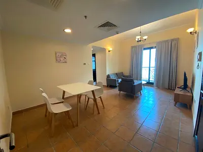 Heritage Building 2 BR Apartment
