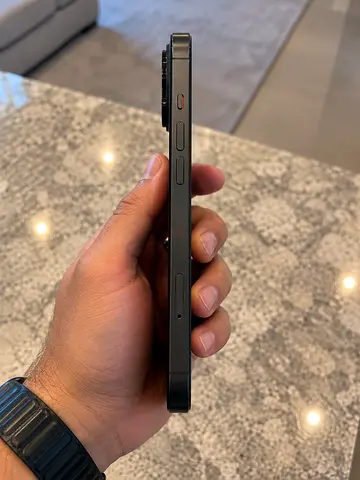 iPhone 16 Pro Max 256GB Black Titanium – NEW