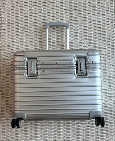 Aluminum pilot case