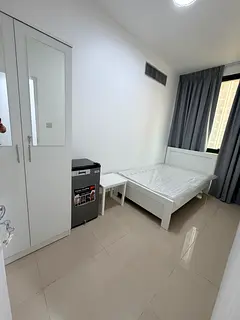 Big partition for couples or ladies only