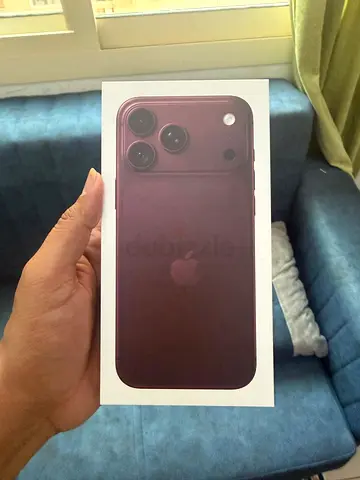 Brand new sealed Apple iPhone 18 pro Max 256 (burgundy) - Unopened box