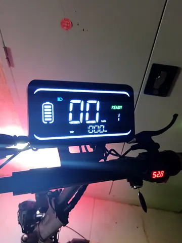 Electric scooter display and handlebar setup - working condition