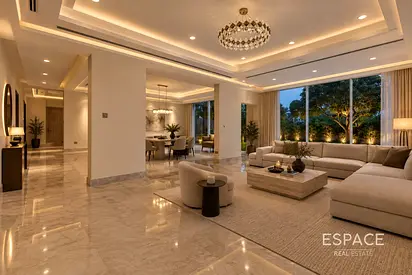 Fully Renovated | Elevator | Lake View