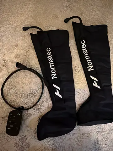 NormaTec compression Recovery Boots (leg sleeves) with control unit - new in good condition with bag