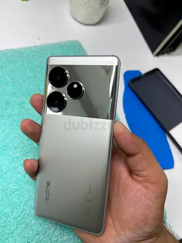 Realme GT6
