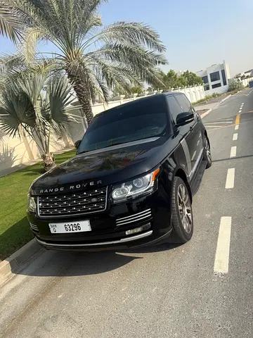 Stunning Land Rover Range Rover SE P530 2015 | GCC Specs