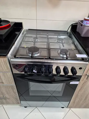 Stainless Steel 4-Burner Gas Cooker with Oven - Good Condition