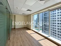 Grand Lobby | Close to Metro | Vacant