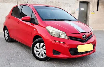 2012 Toyota YARIS — фото 1