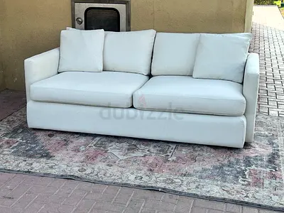 Crate&barrel Sofa Beige Excellent condition