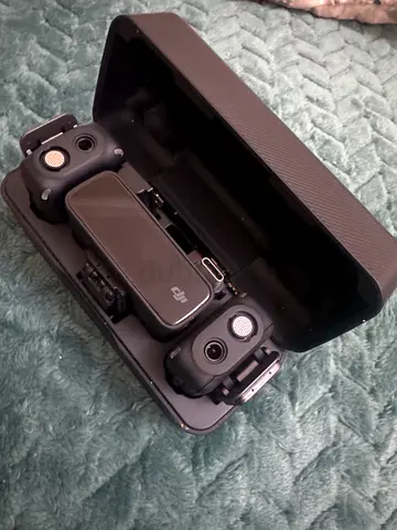 DJI Mac Mini Set (2 transmitters + 1 receiver + charging case).