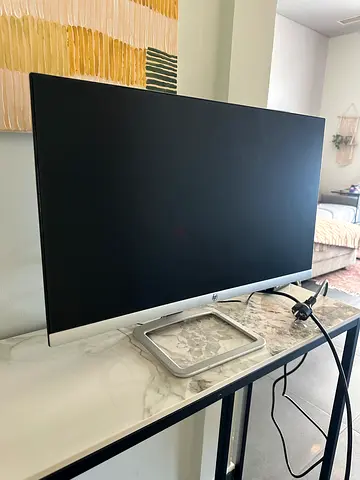 HP 24es 23.8” Full HD Monitor – Excellent Condition